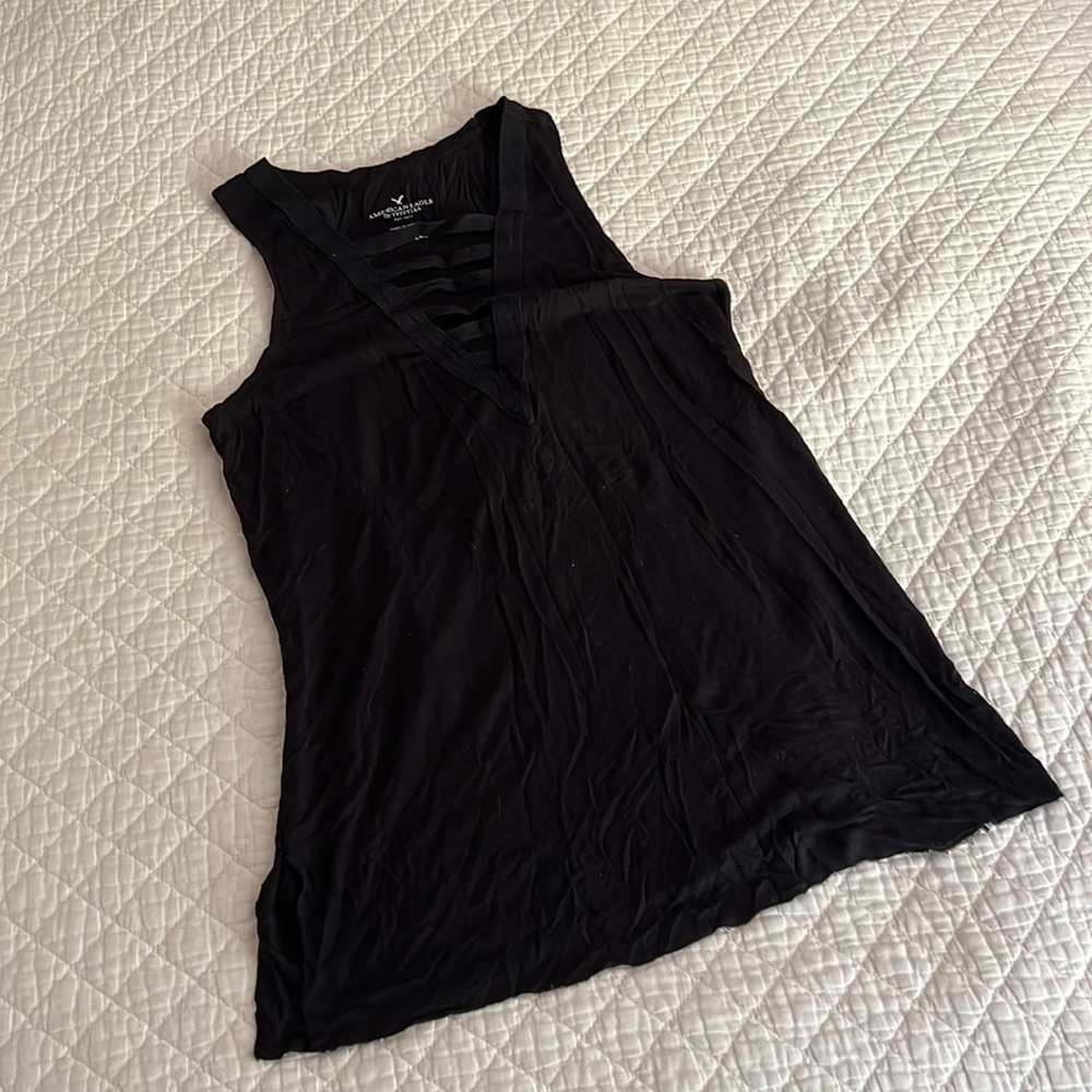 American Eagle Black Cage V Neck Tank Size Xs